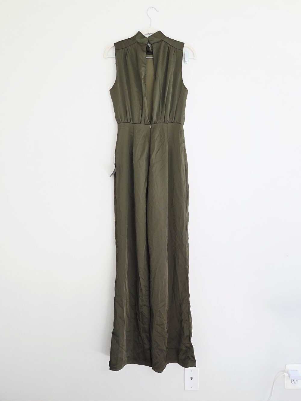 Lulus Classic Elegance Olive Green Satin Sleeveless Mock Neck Jumpsuit XS - Picture 5 of 6